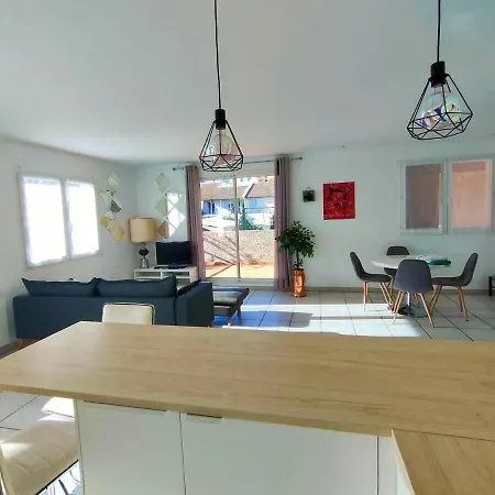 Apartment Le 109 : Calme, Terrasse, Garage Et Confort En Pleine